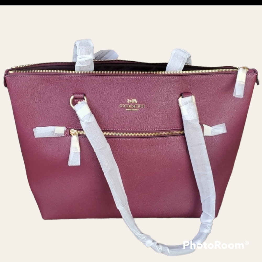 NWT Coach Large Burgundy Crossgrain Leather Gallery Tote